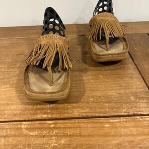 EARTH Sz 8 Leather Sandal Fringe Tan Summer Natural Boho Western Hippie Slip-On
